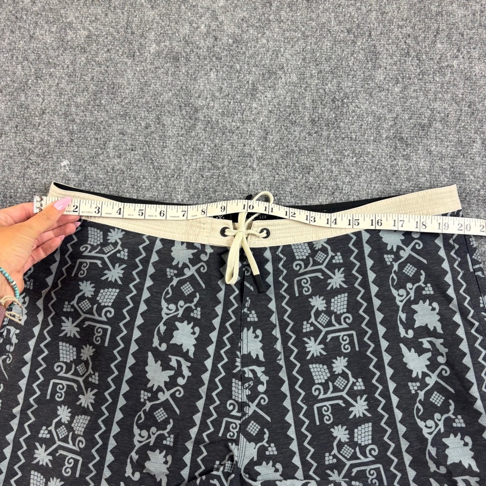 ROARK Men’s The “Chiller” Boardshort Series Charcoal Grey/Cream size: 38 - Picture 5 of 7